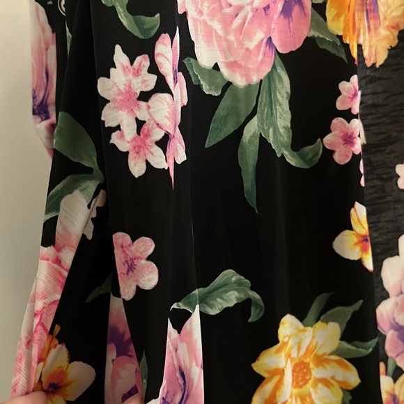 Floral‎ Open Style Cardigan - Picture 6 of 13